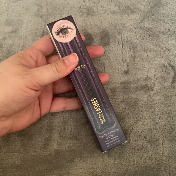 NWT 👁 tarte Lights, Camera, Lashes 4 in 1 Mascara - Picture 5 of 5